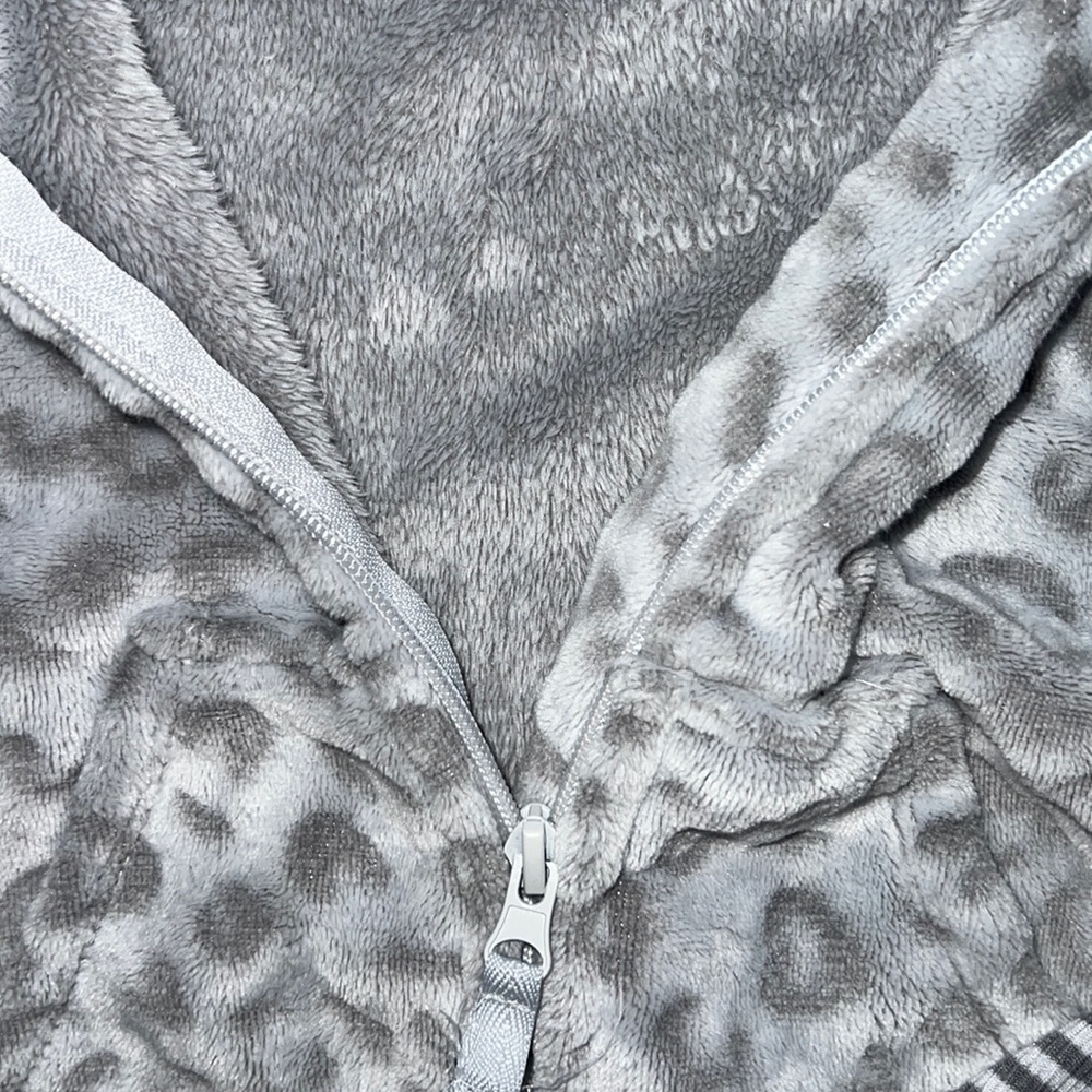 Girls fuzzy one piece - Picture 3 of 7